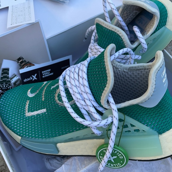 ADIDAS NMD Hu PHARRELL Dash Green 💯 Authentic - Picture 12 of 12